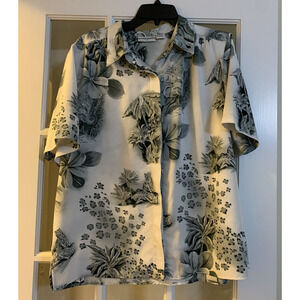 Alfred Dunner jungle themed black and white tiger lion short sleeved blouse -16-